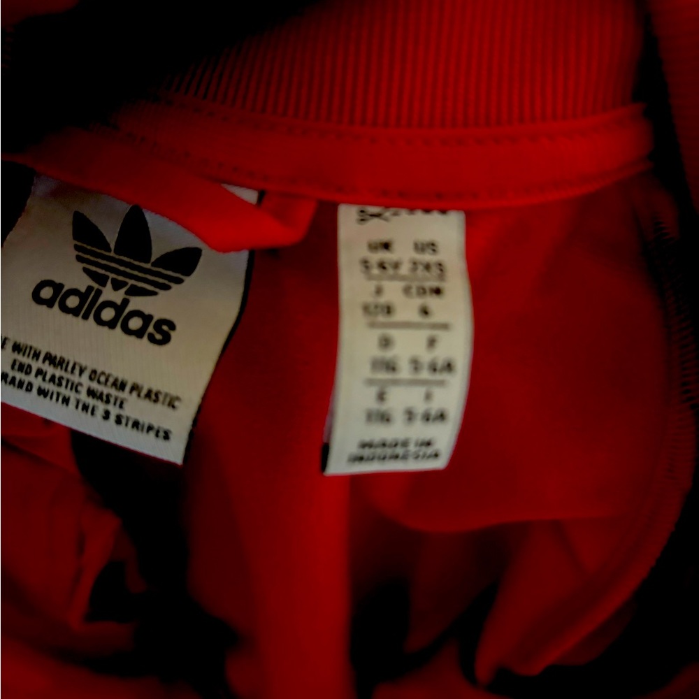 Adidas children’s sweat suit